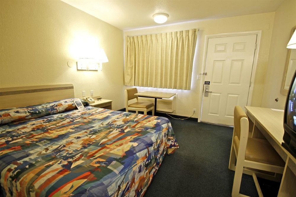 West Ashley Inn Charleston Kültér fotó